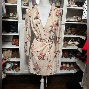 Selfie Leslie - Beige Floral Wrap Dress